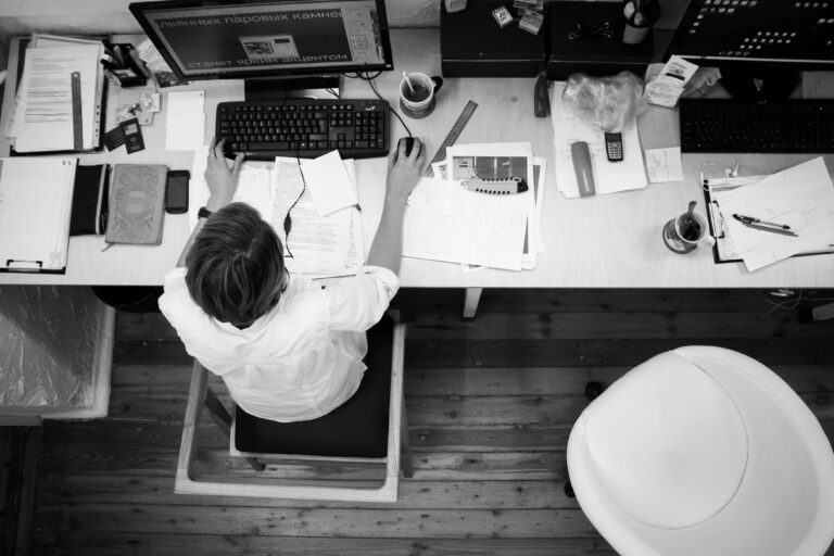 Perbedaan Kerja Keras