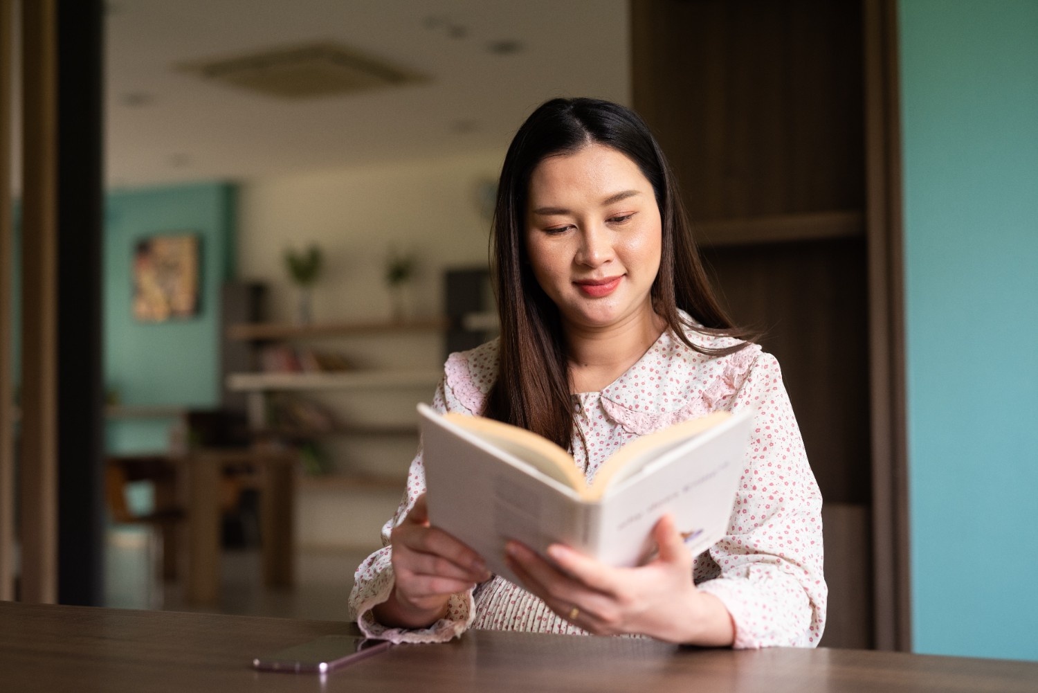 10 Buku Terbitan Terbaru 2025 yang Nggak Boleh Kamu Lewatin