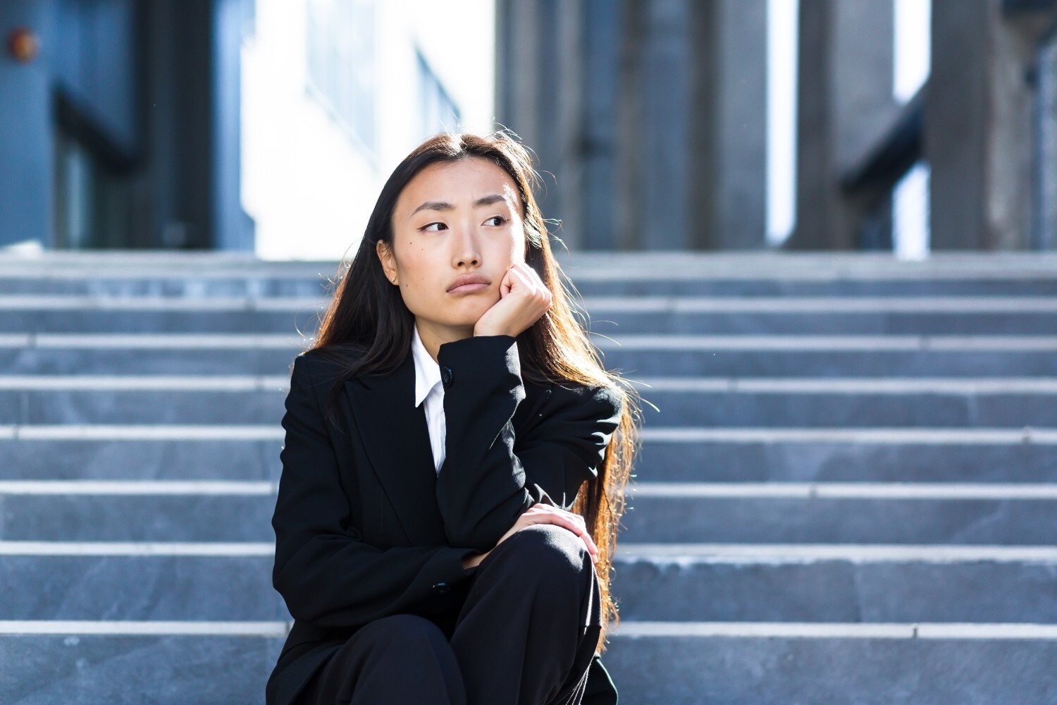 7 Kebiasaan Sepele yang Bikin Overthink Kamu Makin Parah