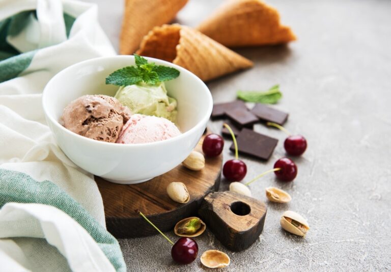 9 Es Krim Homemade yang Bisa Dibuat Tanpa Mesin, Praktis & Enak Banget!