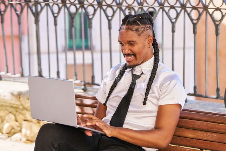 10 Side Hustle yang Bisa Kamu Mulai Tanpa Laptop