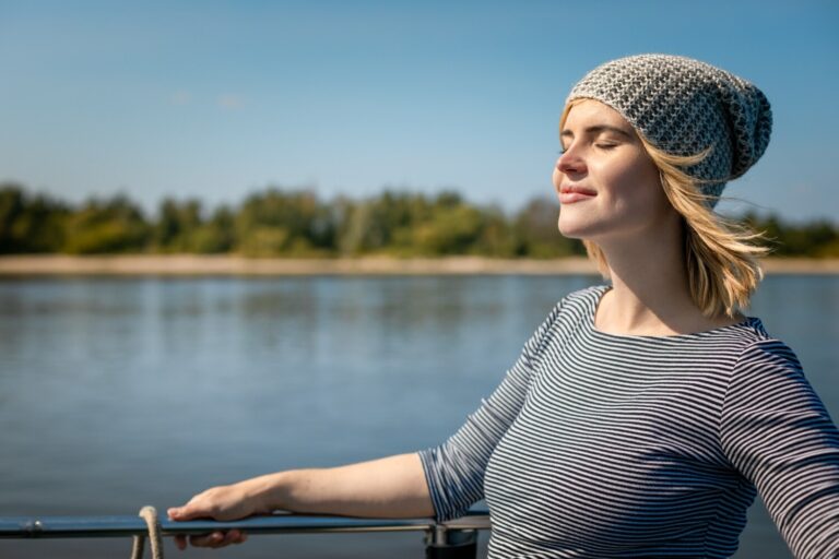 10 Prinsip Hidup Tenang yang Cocok Buat Introvert