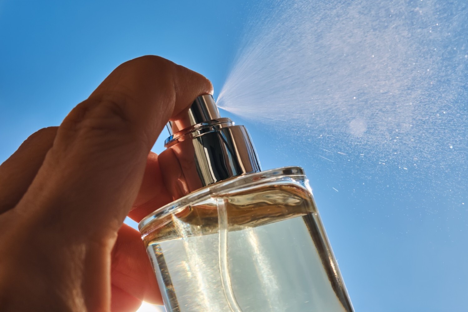 5 Bahan Dapur yang Bisa Diubah Jadi Face Mist Alami