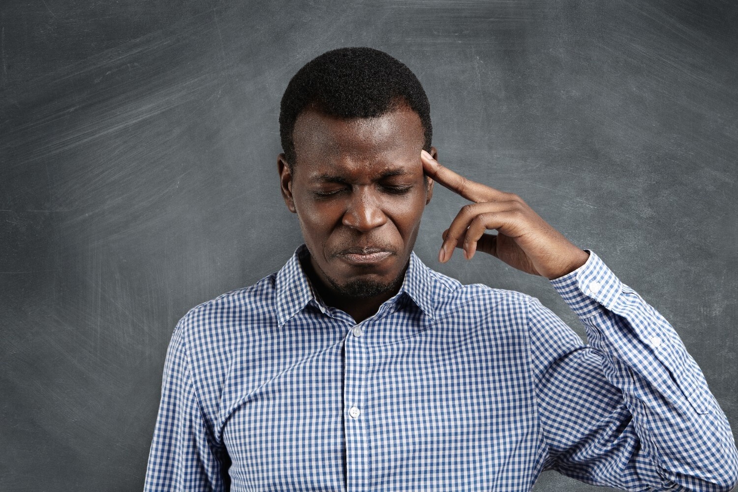 7 Pertanyaan Reflektif yang Bantu Overthinker Kenal Diri Sendiri