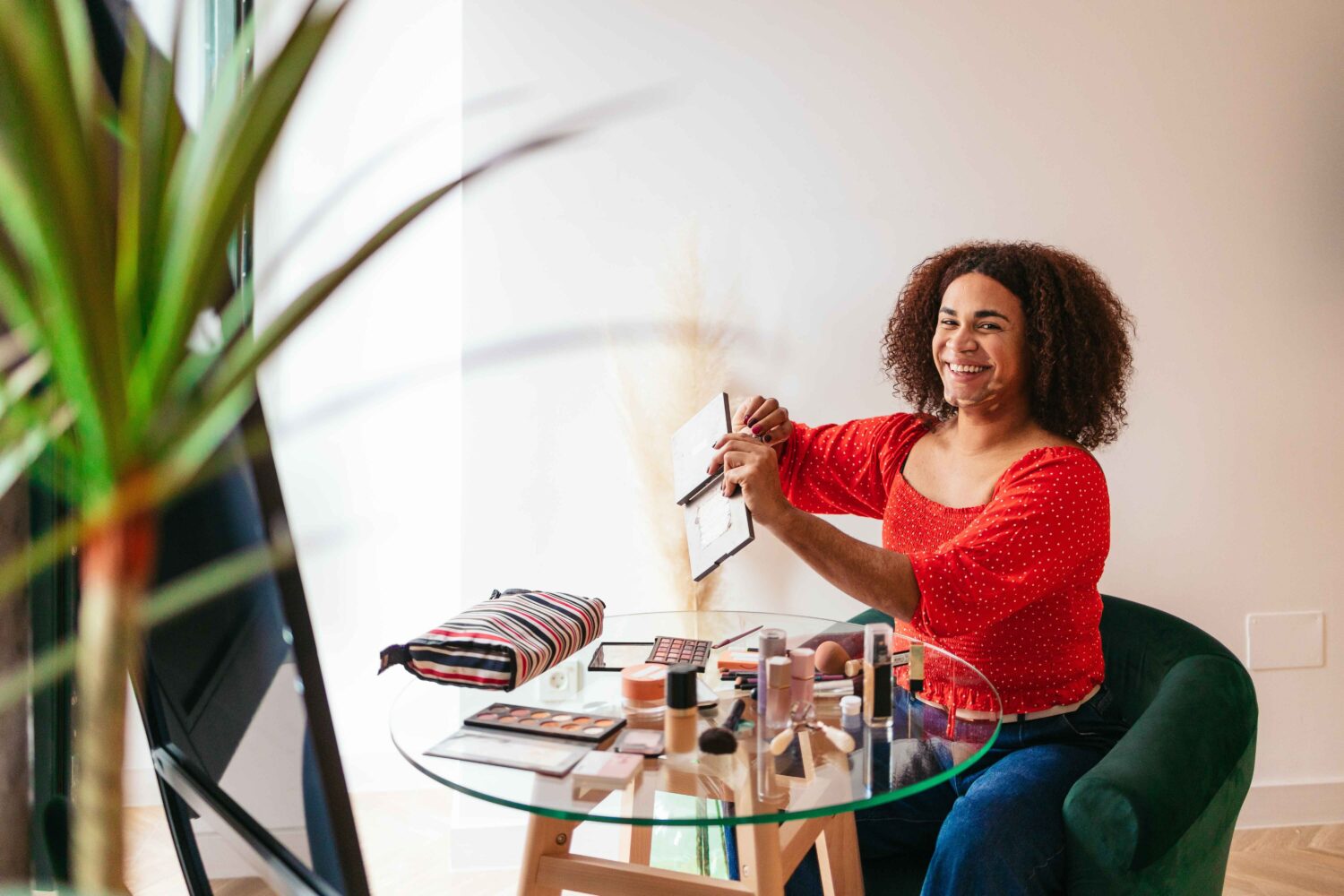 9 Side Hustle yang Cocok Buat Introvert