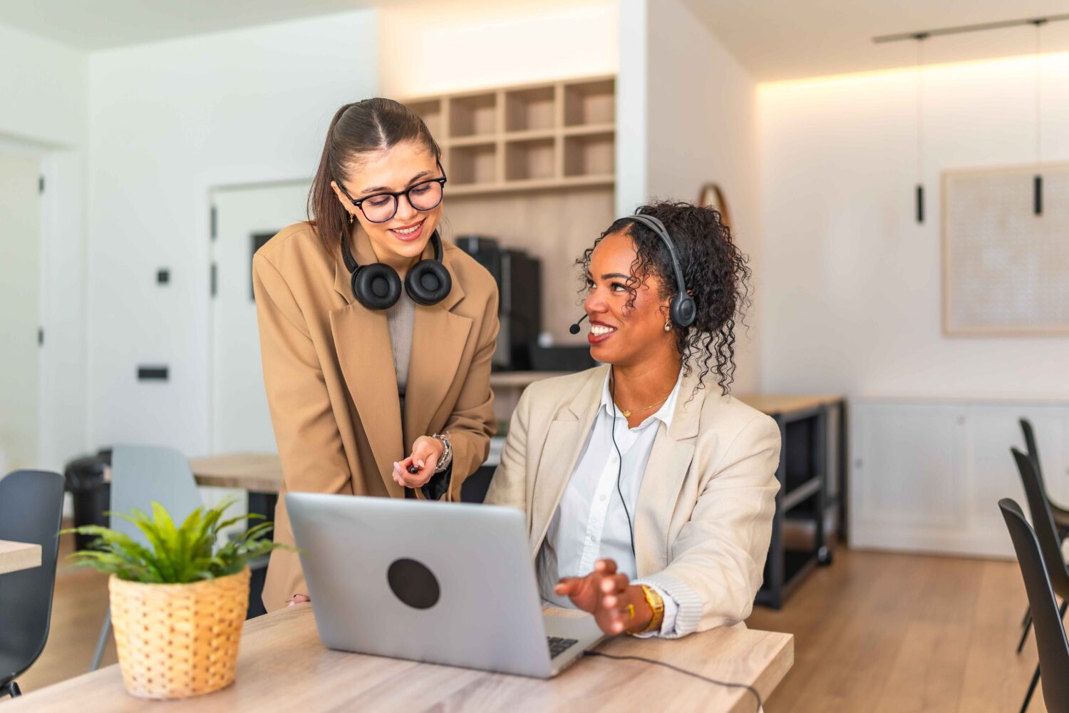 8 Side Hustle Unik yang Belum Banyak Orang Tahu, Cuan Ngalir Terus!