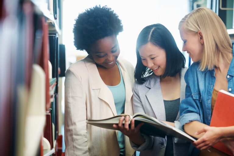 10 Tips Membiasakan Diri Membaca Buku Setiap Hari