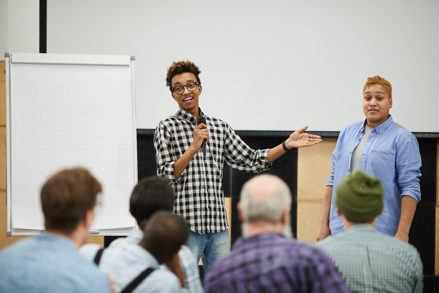 15 Kesalahan Public Speaking yang Sering Dilakukan Pemula
