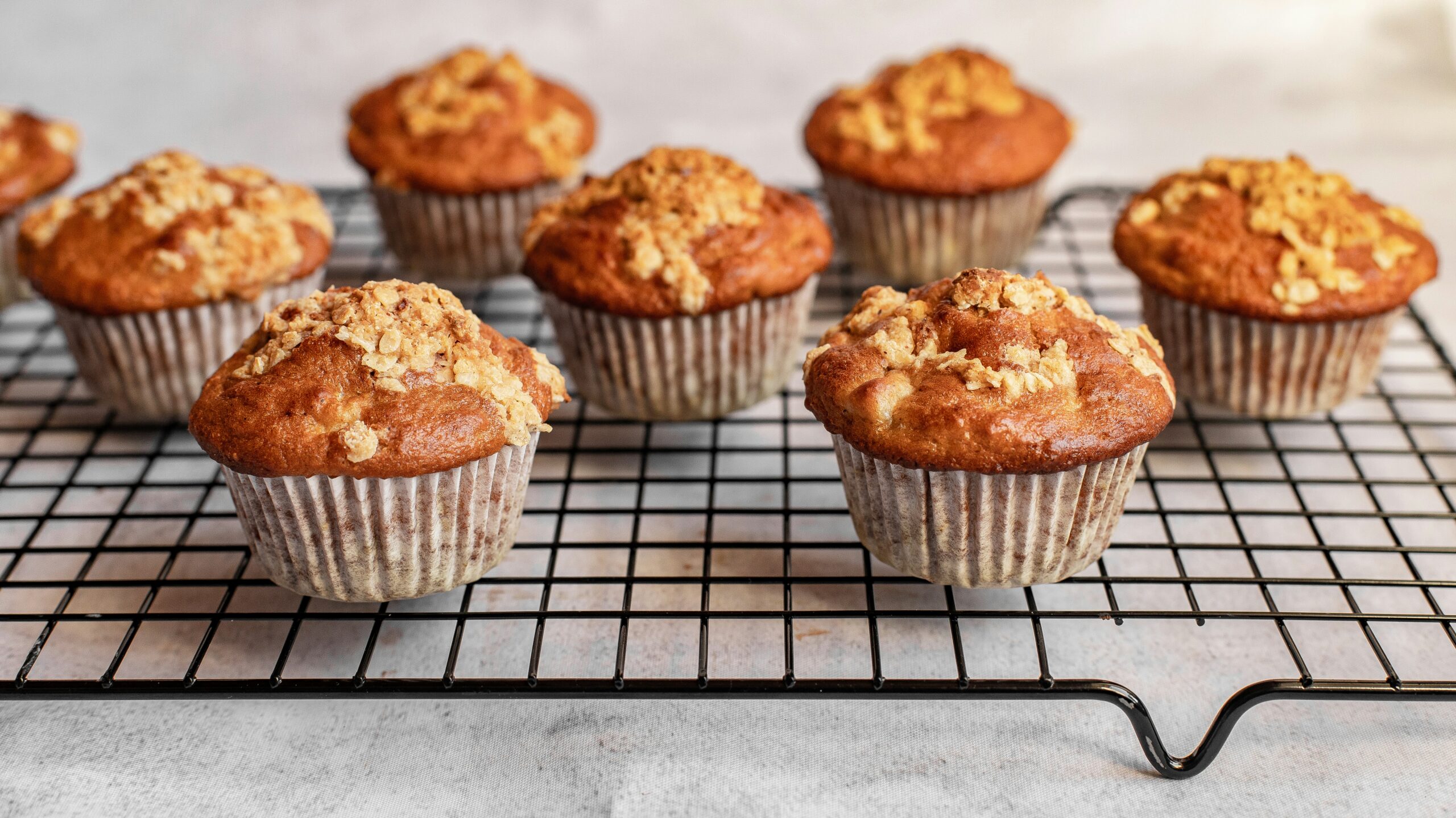 10 Ide Variasi Muffin dari Satu Adonan Dasar, Cuma Ganti Topping & Isian!