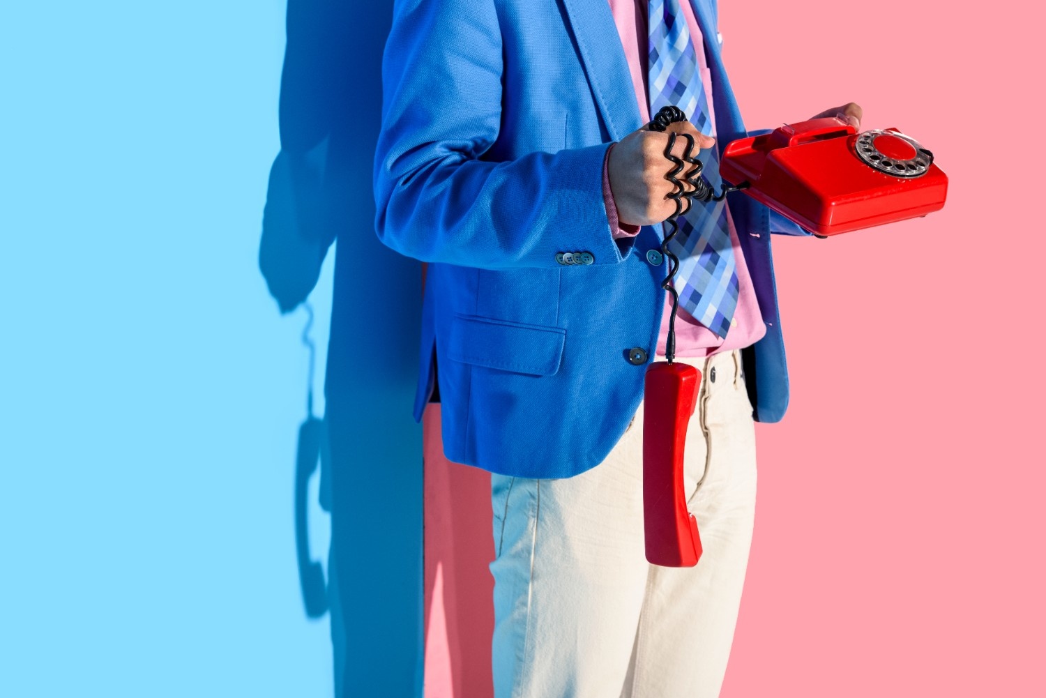 10 Warna Outfit Interview Kerja Berdasarkan Personal Color, Biar Nggak Salah Kostum!