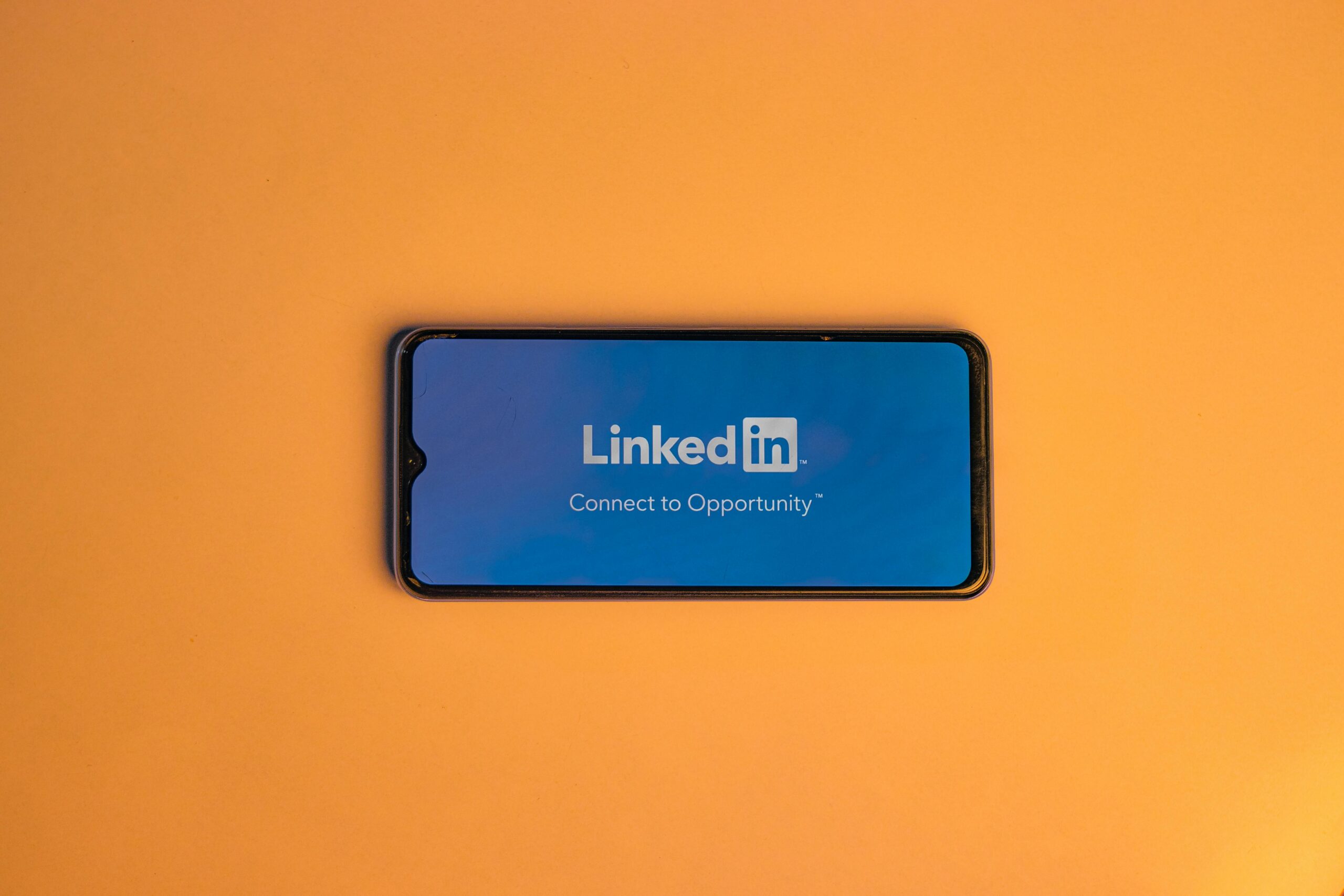 Gaya Bahasa LinkedIn