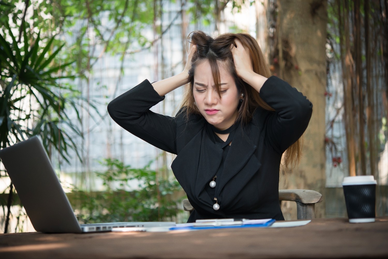 10 Cara Mengatasi Tekanan Kerja di Kantor Tanpa Stres
