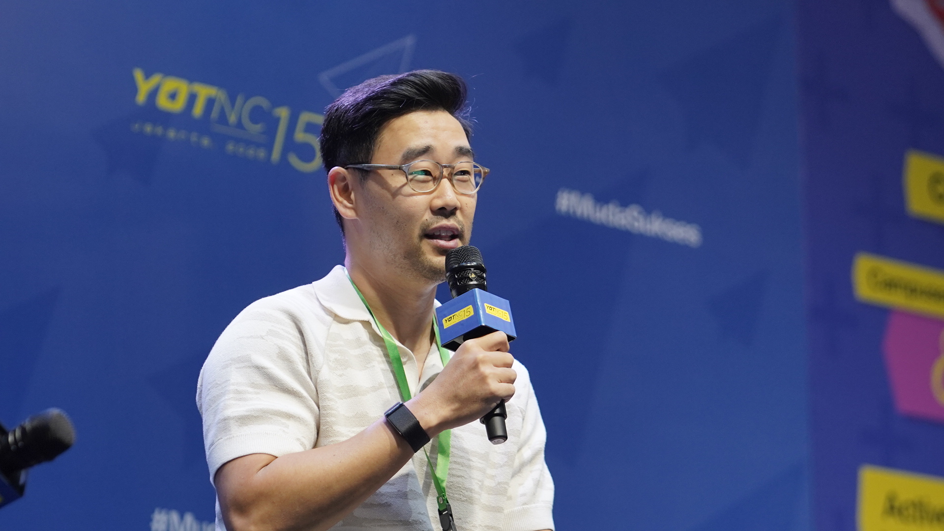 YOTNC15: Teknologi untuk Manusia, Adapt or Be Left Behind