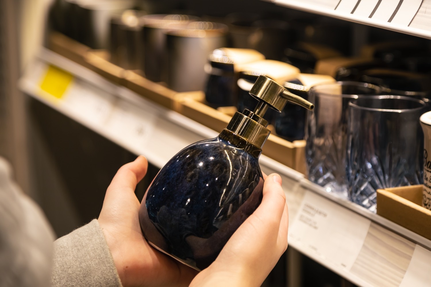 10 Parfum Terlaris Sepanjang Masa yang Wajib Kamu Coba