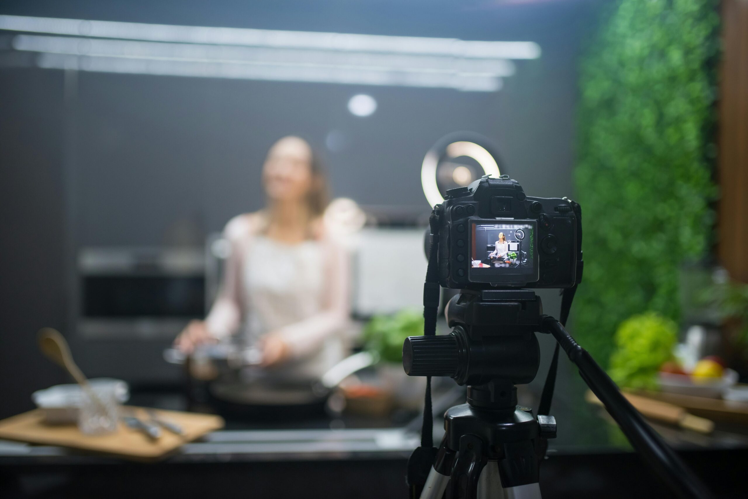 Cara Food Vlogger Menghasilkan Uang