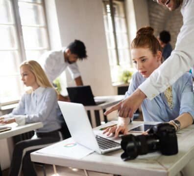 8 Batasan Sehat antara Jadi Diri Sendiri dan Beradaptasi di Kantor