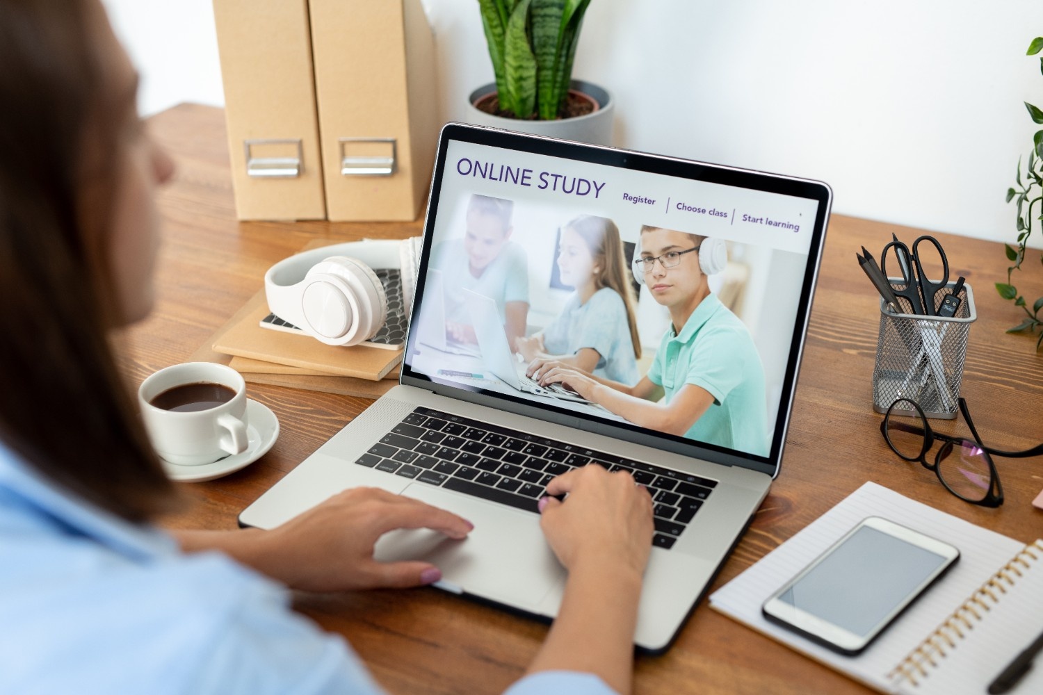 8 Platform Belajar Online Bahasa Inggris yang Recommended Buat Kamu
