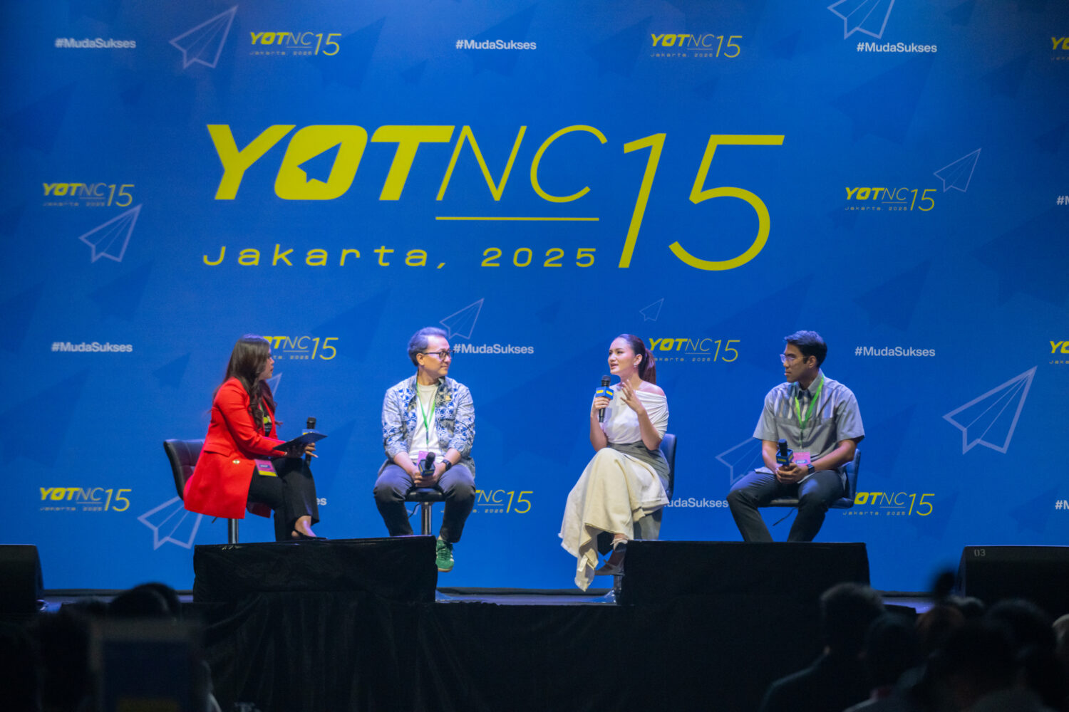 Pentingnya Critical Thinking di Era Digital: Pesan dari Malaikha Dayanara di YOTNC 15