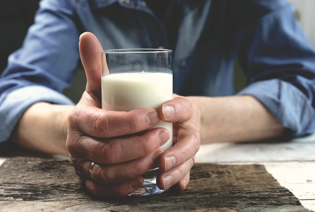 7 Inspirasi Minuman Dingin Segar Berbahan Susu Full Cream