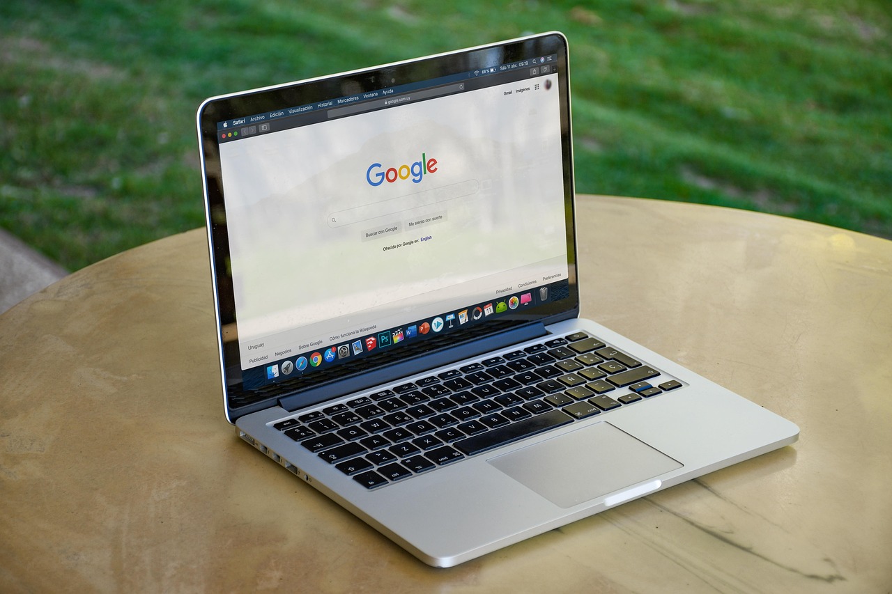 10 Cara Gunain Google Trends Buat Riset Pasar