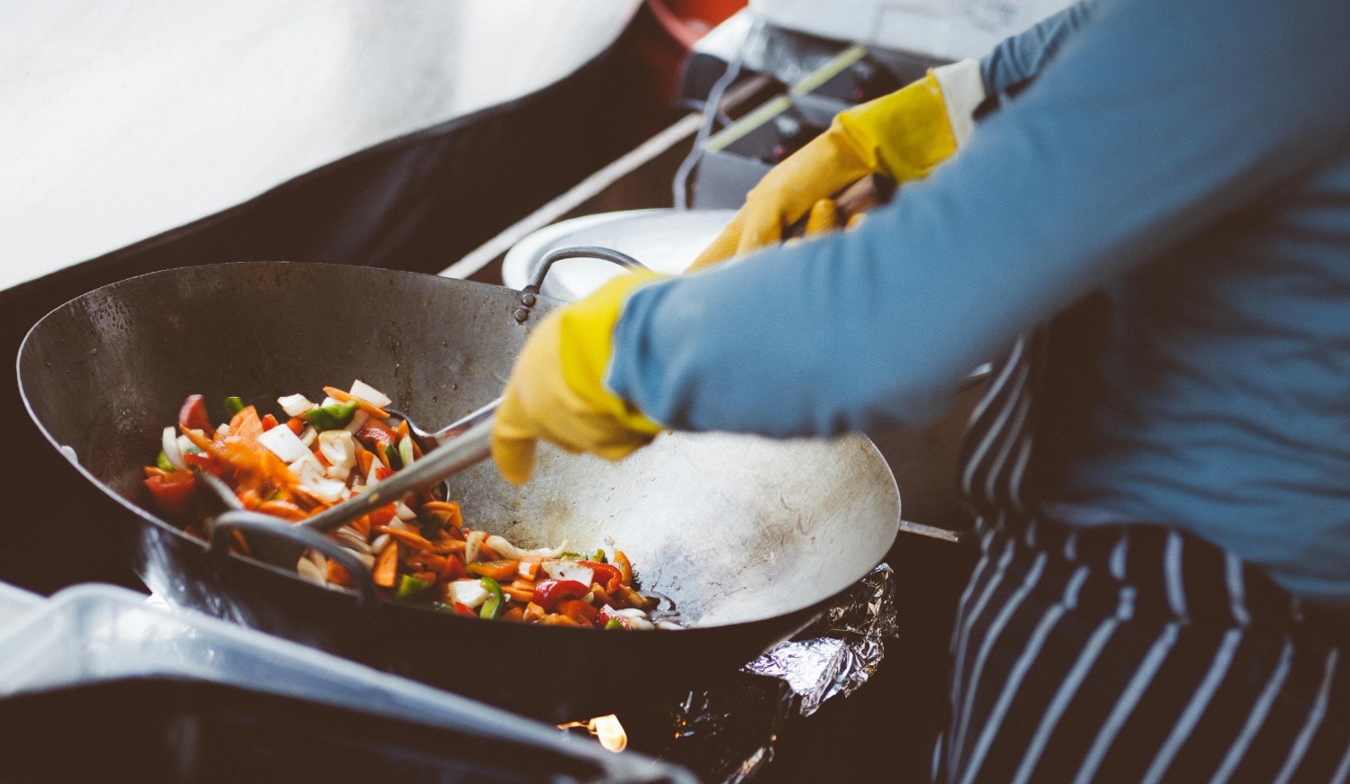 10 Channel YouTube Masak yang Wajib Diikutin Buat Pemula