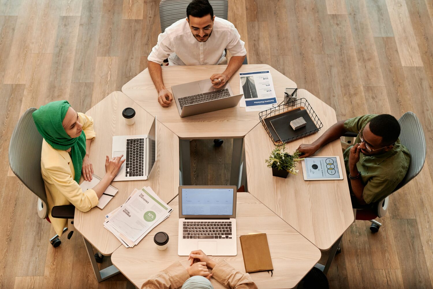 Cara Menjaga Hubungan Networking