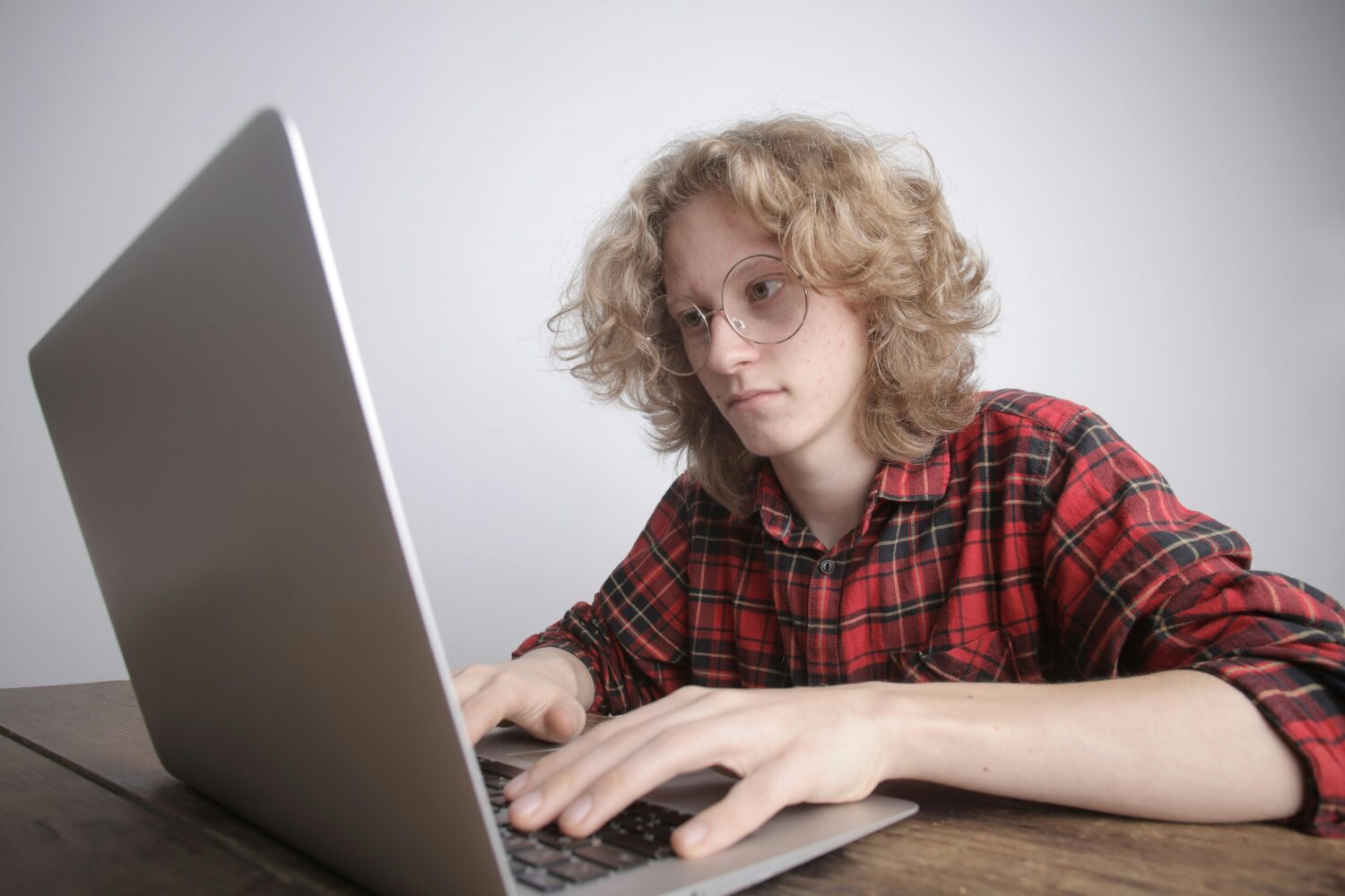 Aktivitas Online Digital Literacy
