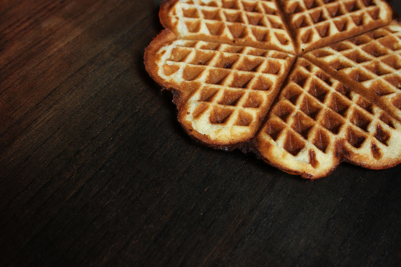 10 Resep Waffle Renyah di Luar, Lembut di Dalam