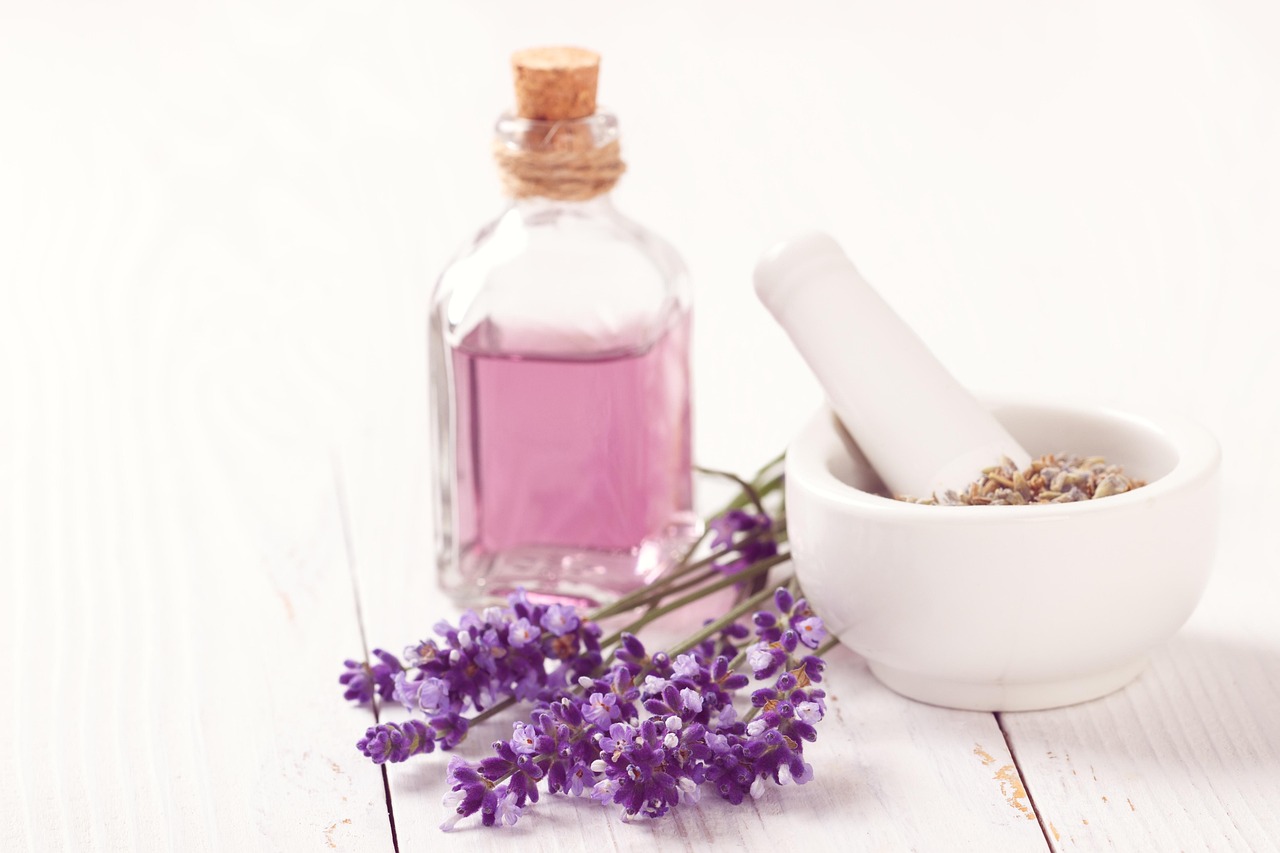 10 Cara Membuat Lilin Aromaterapi Sendiri di Rumah
