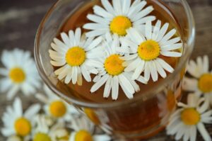 7 Minuman Herbal yang Bisa Bikin Tidur Kamu Lebih Nyenyak