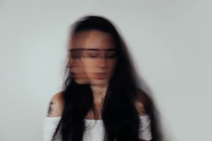 8 Cara Menghadapi Panic Attack Saat di Tempat Umum