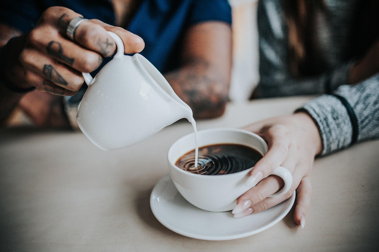 8 Jenis Cemilan Gurih yang Cocok Buat Coffee Break
