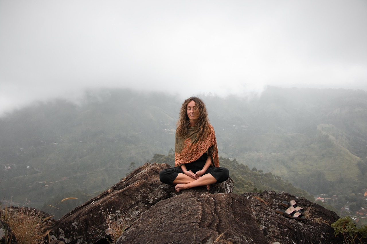 9 Fakta Ilmiah tentang Meditasi yang Bikin Kamu Takjub