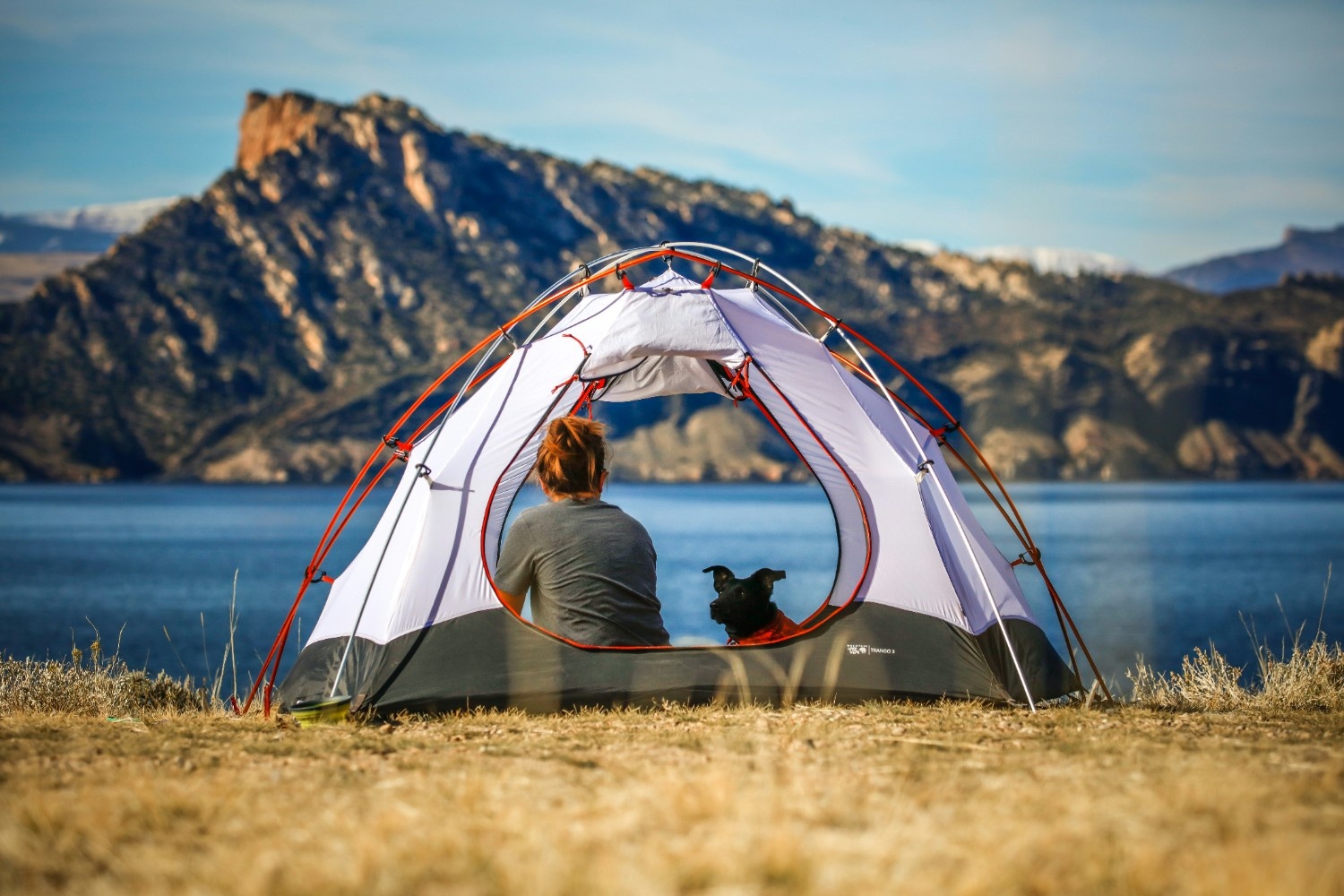 9 Tips Camping untuk Pemula Biar Nggak Gagap di Alam Bebas