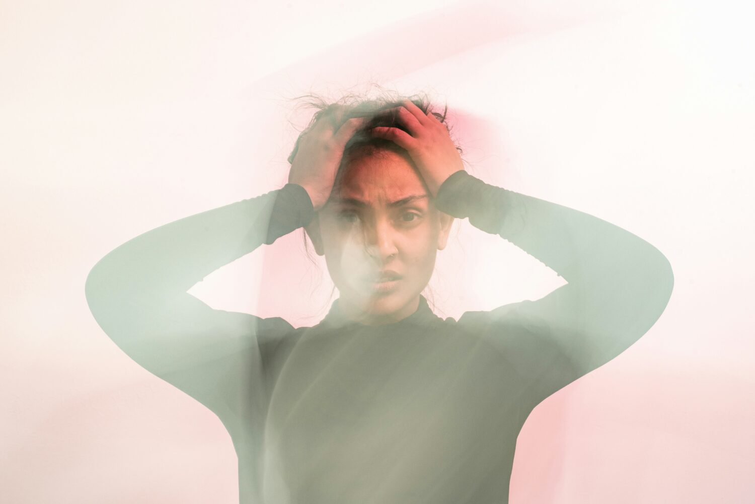 7 Perbedaan Panic Attack dan Anxiety Biasa yang Sering Disalahpahami