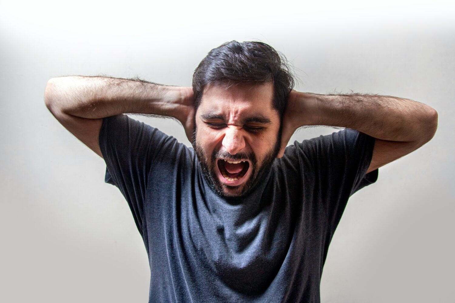 10 Cara Ampuh Menenangkan Diri Saat Panic Attack