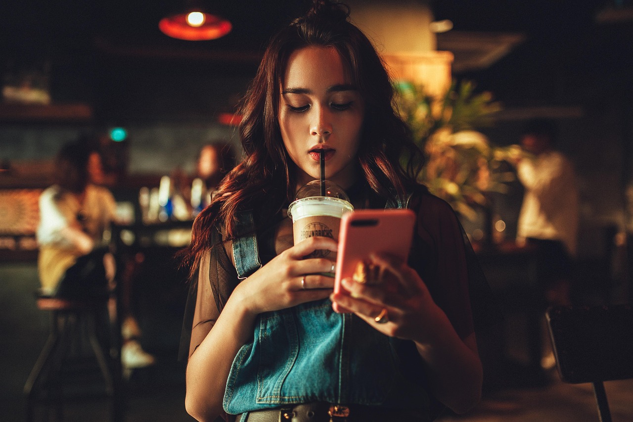 8 Jenis Cemilan Gurih yang Cocok Buat Coffee Break