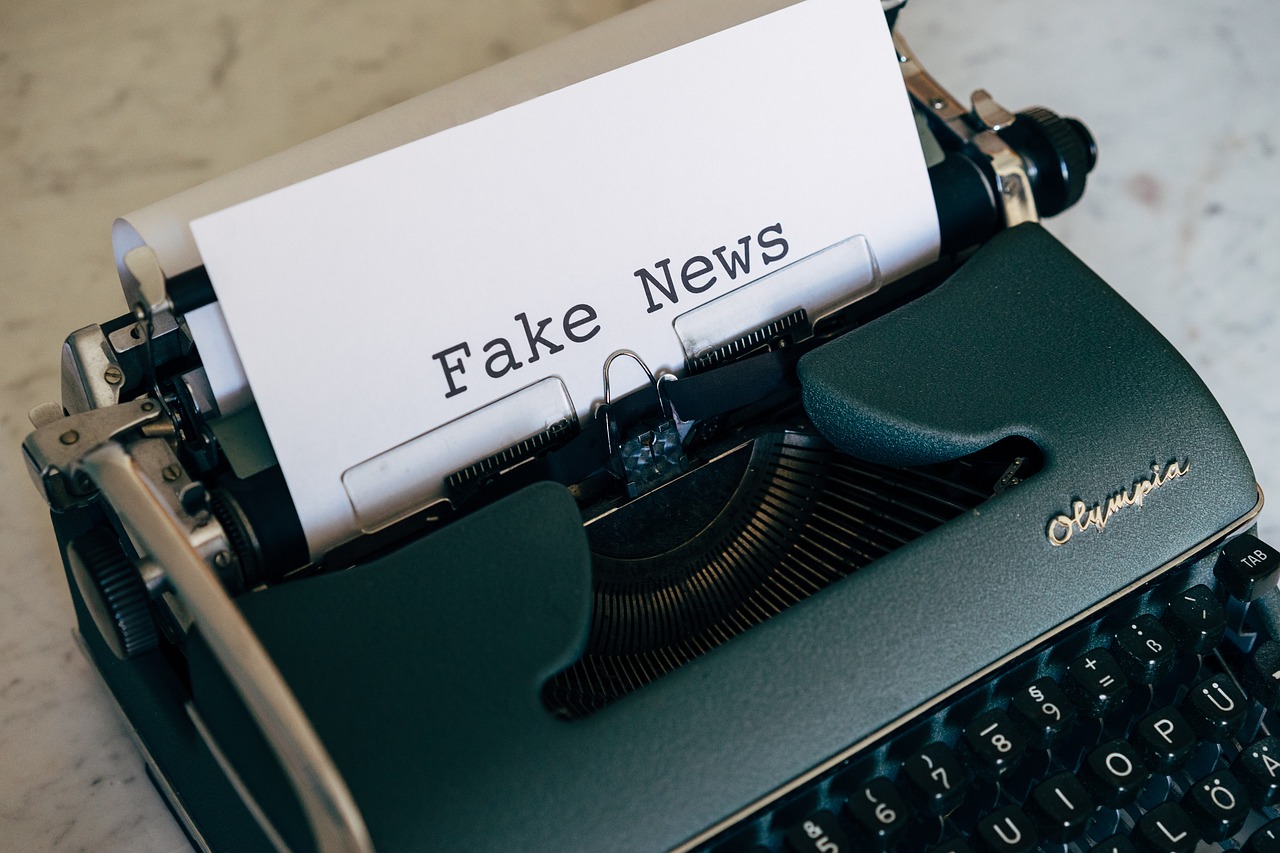 15 Tools Gratis untuk Mengecek Fakta dan Hoax
