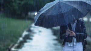 9 Trik Biar Cucian Cepet Kering Walau Matahari Jarang Muncul