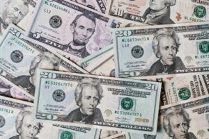 10 Kebiasaan Kecil yang Bisa Bikin Budget Kamu Berantakan Tanpa Disadari