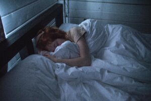 10 Hal Produktif yang Bisa Kamu Lakuin Saat Bed Rotting