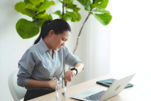 7 Tips Makan Aman Buat Penderita Asam Lambung