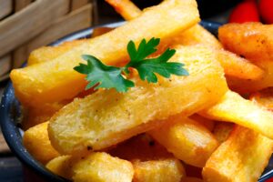 7 Kreasi Makanan Street Food dari Singkong yang Selalu Laris di Pasaran