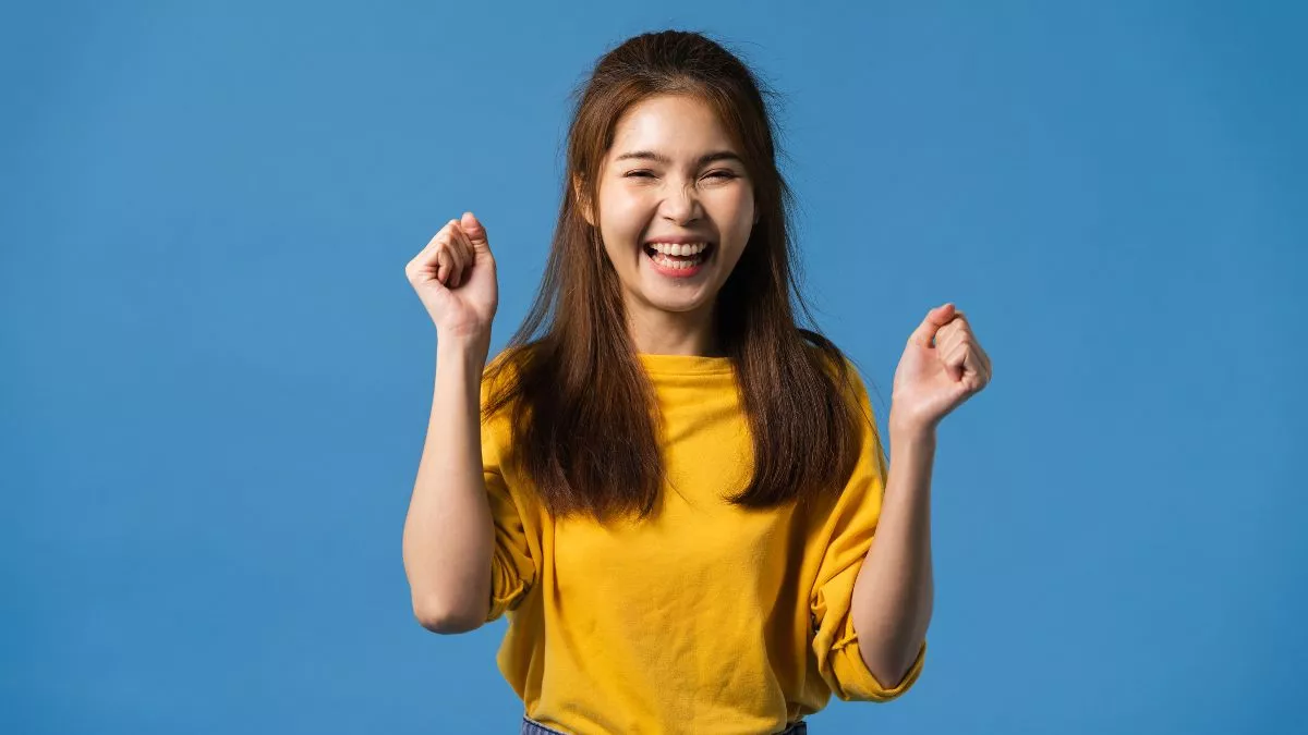 8 Cara Mengatasi Kurang Percaya Diri Saat Bertemu Orang Baru