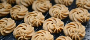 10 Kue Kering Tradisional Indonesia yang Cocok untuk Jualan atau Oleh-oleh