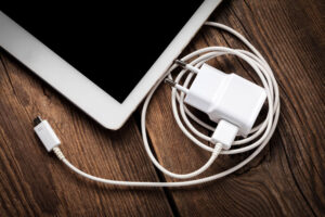 5 Alasan Kenapa Kabel Charger HP Sering Rusak di Bagian Ujung