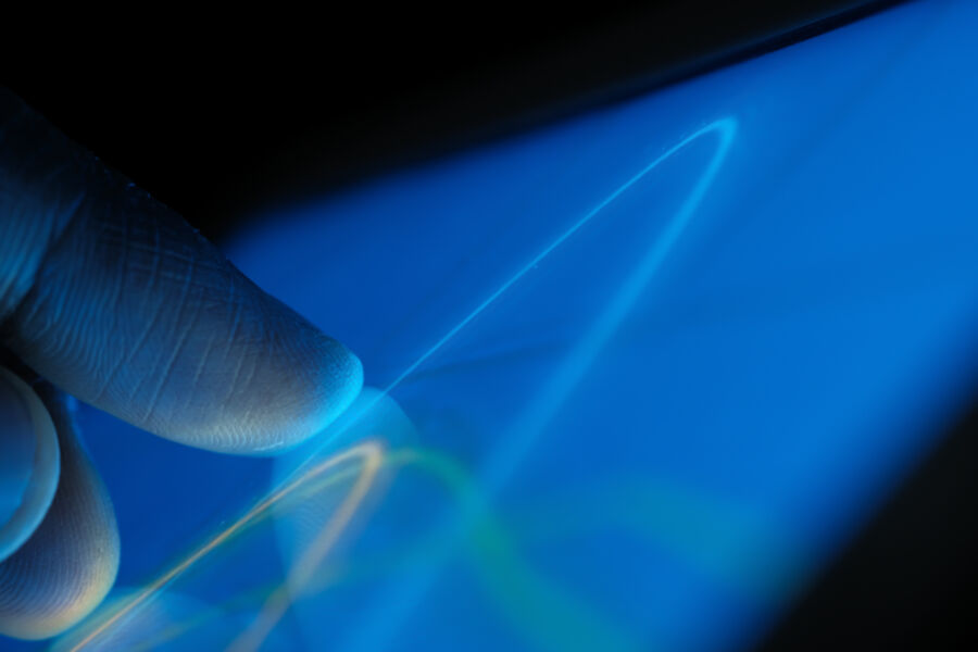 5 Pengaruh Cahaya Biru Layar HP terhadap Produksi Hormon Tidur