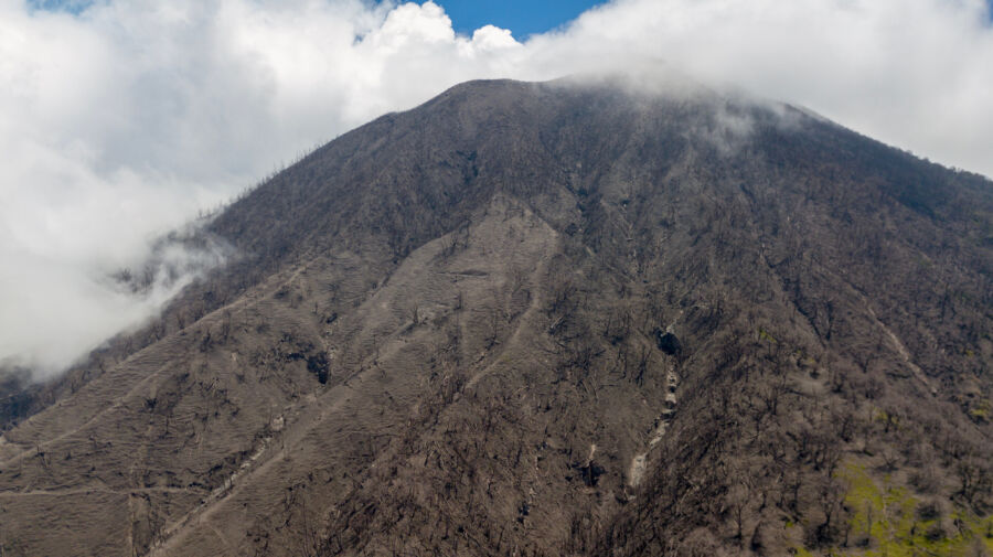 8 Fakta tentang Gunung Berapi dan Proses Terbentuknya Pulau Baru