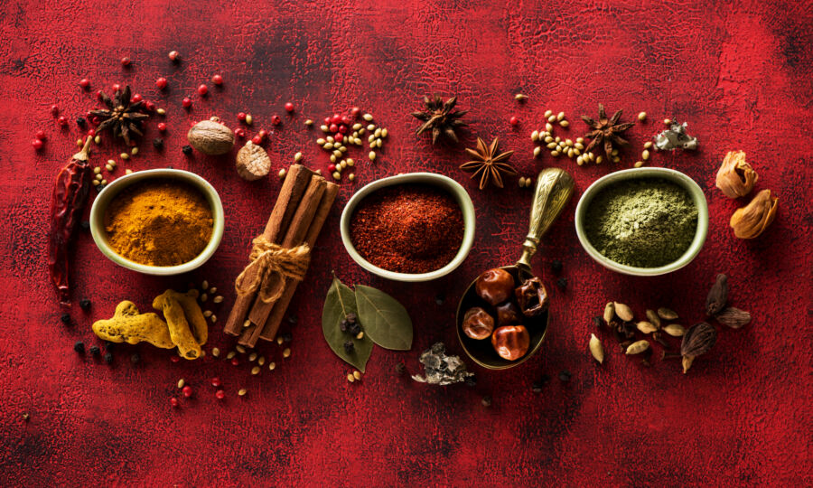 7 Perbedaan Antara Bumbu Dapur dan Rempah-rempah yang Sering Tertukar