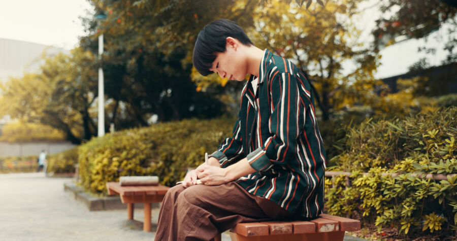 6 Manfaat Mendengarkan Curhat Teman bagi Penguatan Ikatan Pertemanan